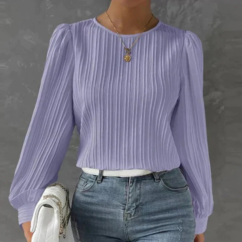 Tabea – Elegante Plisseebluse mit langen Ärmeln und Rundhalsausschnitt