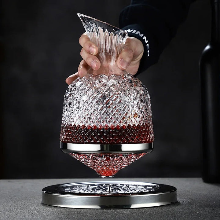 VinoGlide – 360° drehbares Glas Dekanter mit skulpturalem Fuß zur Weinbelüftung