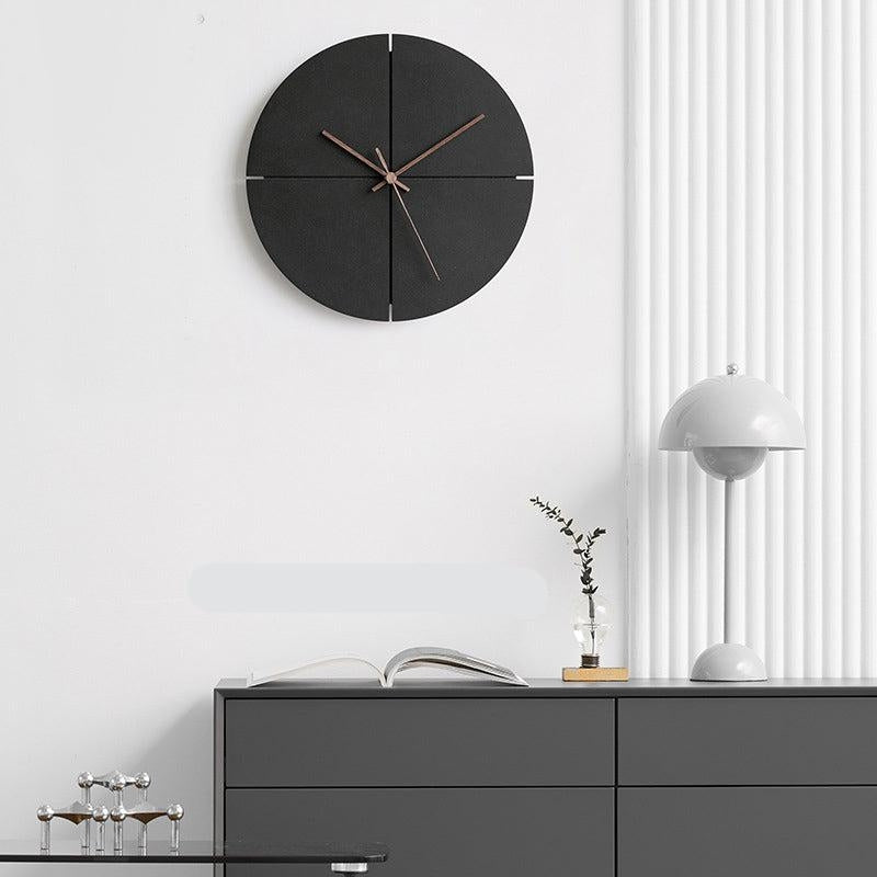 SilentSweep – Elegante Stiller Fegen Wanduhr für zeitlose Dekoration