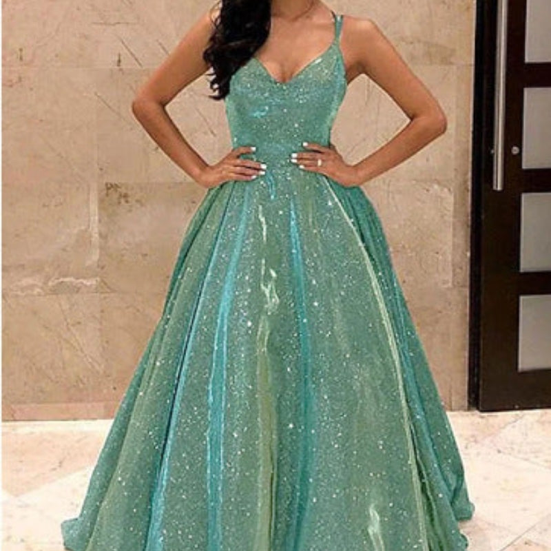Emma - Modisches Kleid mit tiefem V Ausschnitt und Spaghettiträgern