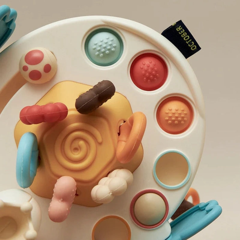 TactiPlay – Sensorisches Babyspielzeug mit weichen Knöpfen und Zugschnüren