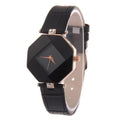 Emma – Lässige Uhr mit verstellbaren Armbändern und lebendigem Zifferblattdesign