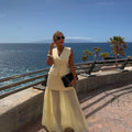 Clara - Elegantes zweiteiliges Set mit tailliertem Oberteil und fließendem Rock für einen modernen Look