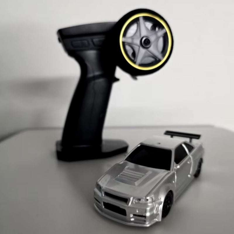 ZoomTrek – Mini Allrad Driften Fernsteuerungs-Hochgeschwindigkeitsrennauto