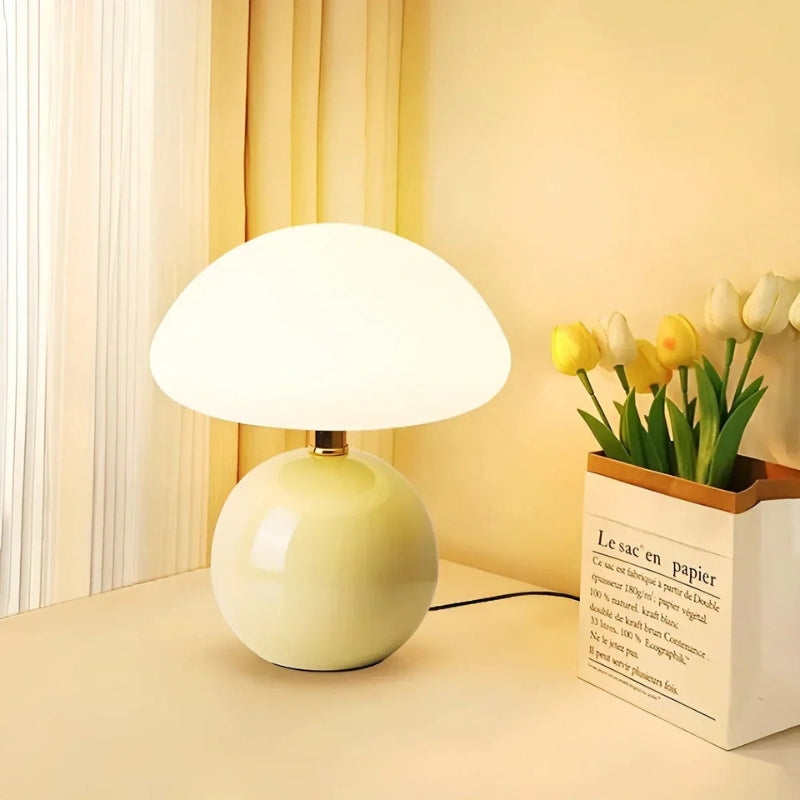 MushLuxe – Einzigartige Pilz Tischlampe mit wiederaufladbarem Entwerfen
