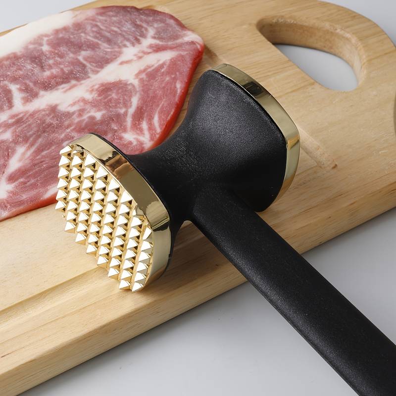 MeatMaster - Präzisionshammer für die perfekte Fleischbeschmierung