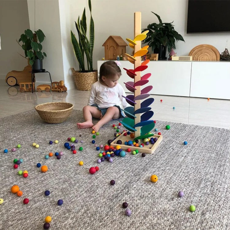 SkillLeaf - Musikalischer Murmelbaum mit interaktiven Ballspielen für Kinder