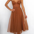 Bente – Modisches rückenfreies Maxikleid mit Spaghettiträgern für einen einzigartigen Look