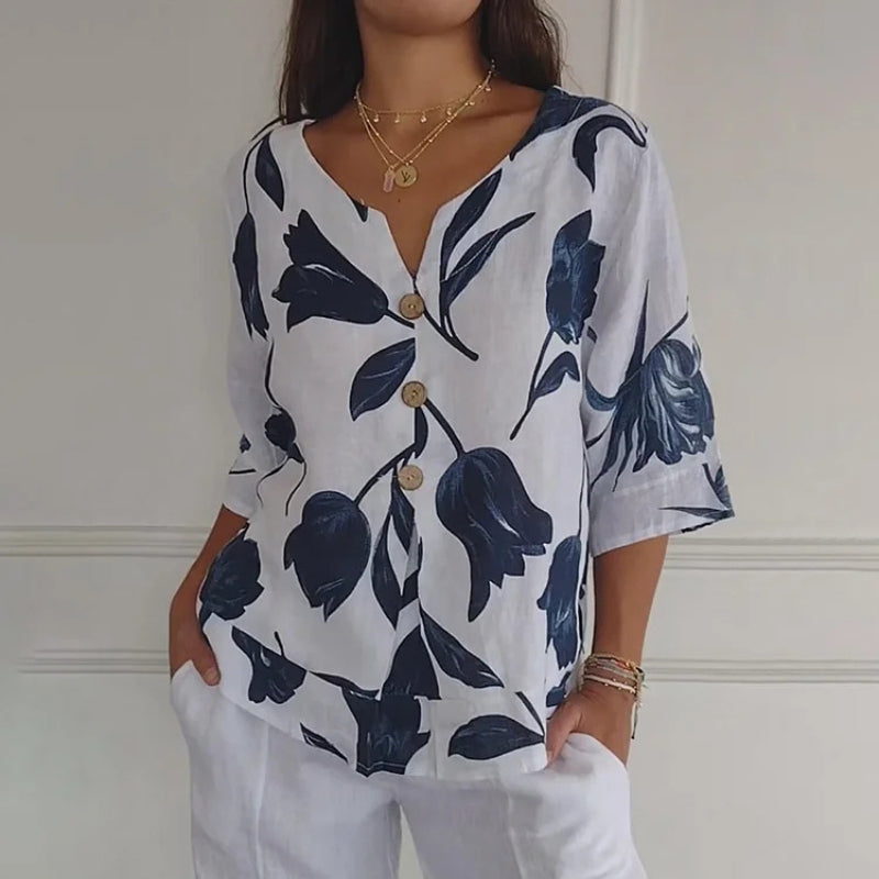 Hedda – Bluse mit V Ausschnitt und kurzen Ärmeln und Blumenmuster