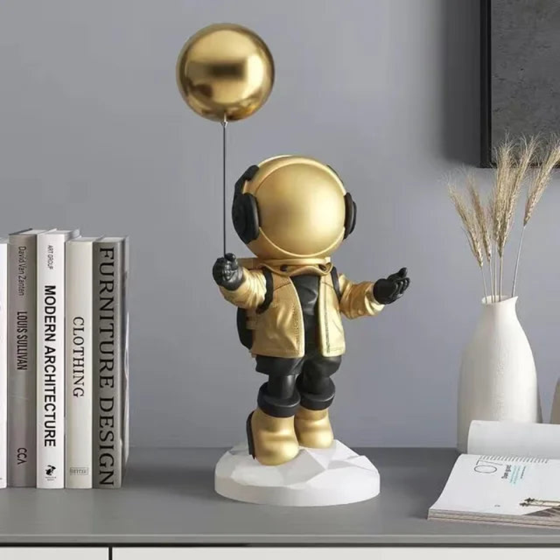 SkyBound – Verspielte Astronauten und Ballonfigur für eine traumhafte Wohndekoration