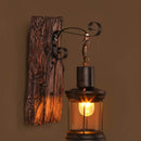 GlassGlow - Dekorative Wandleuchte mit Glaszylinder und Holzsockel für dauerhafte Beleuchtung