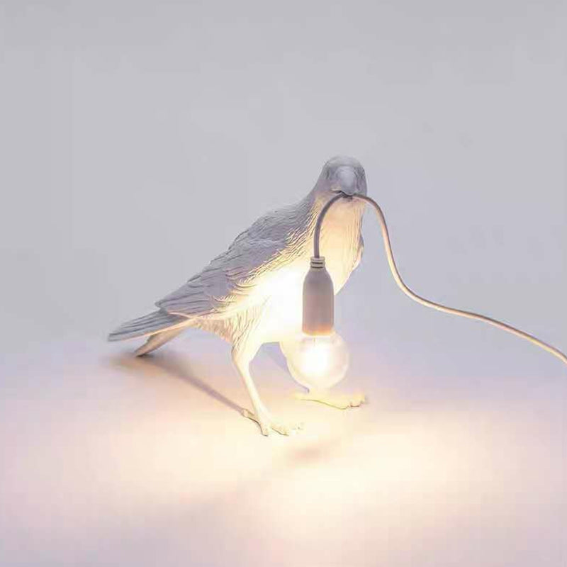 AvioGlow – Künstlerische Vogel Tischlampe für einzigartige Wohndekoration
