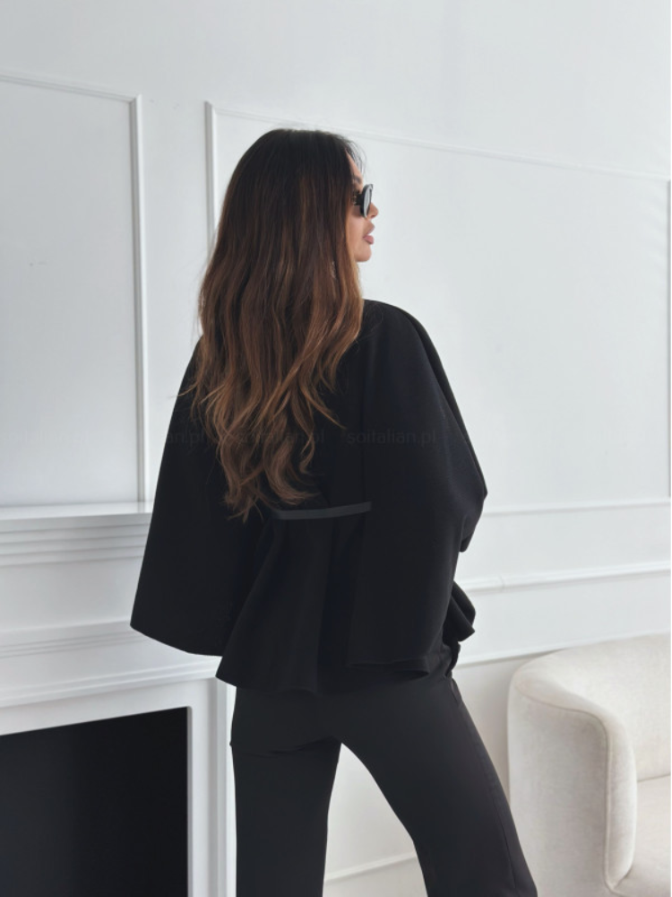 Sarina – Elegante locker sitzende Langarmjacke mit verstellbarem Gürtel