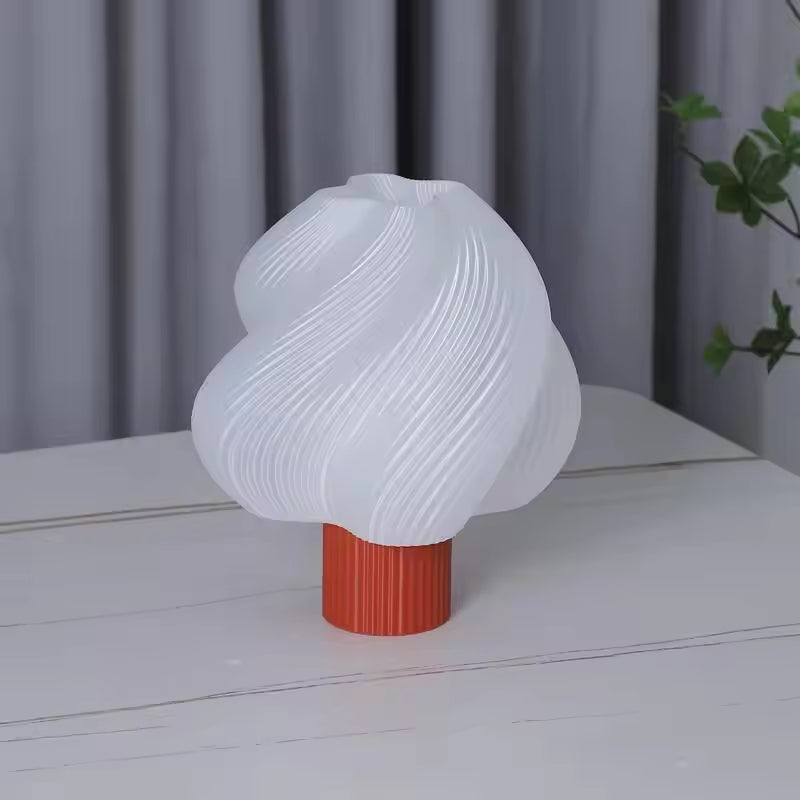GlowLume – Tragbare Schreibtischlampe mit kompaktem Licht für eine entspannende Atmosphäre