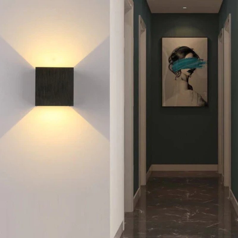 GlowEdge - Moderne quadratische Wandleuchte mit einstellbaren Licht und wiederaufladbarem Gestaltung