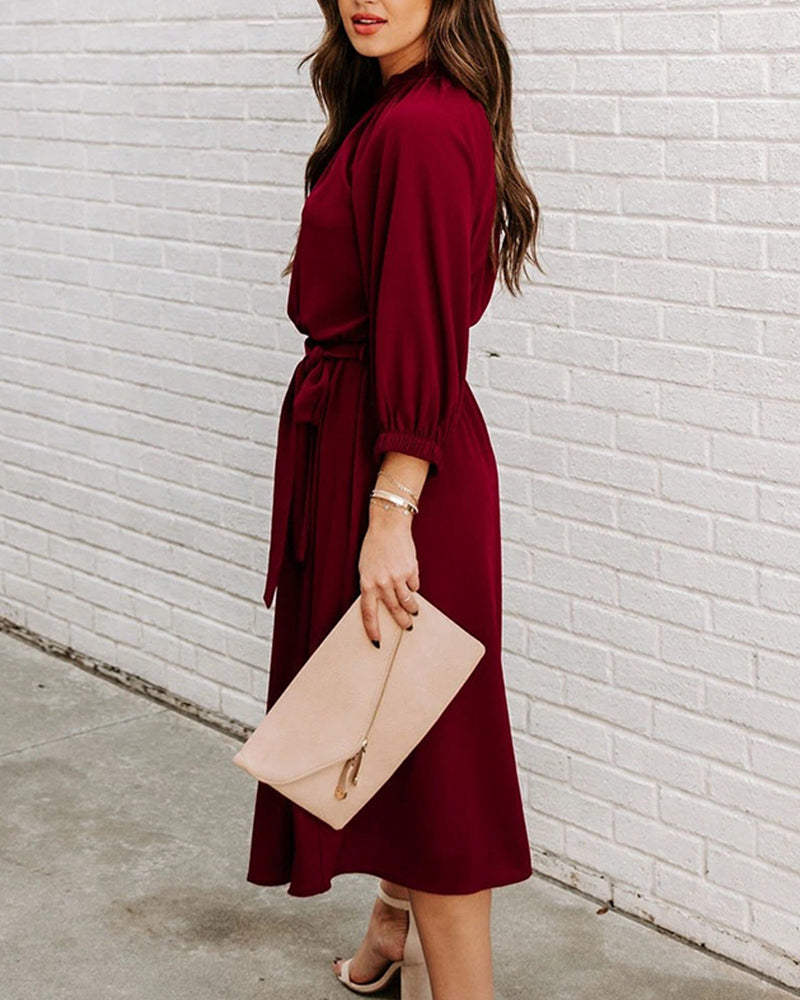 Luana - Elegantes Midikleid mit Rundhalsausschnitt und Taillengürtel für luxuriösen Stil