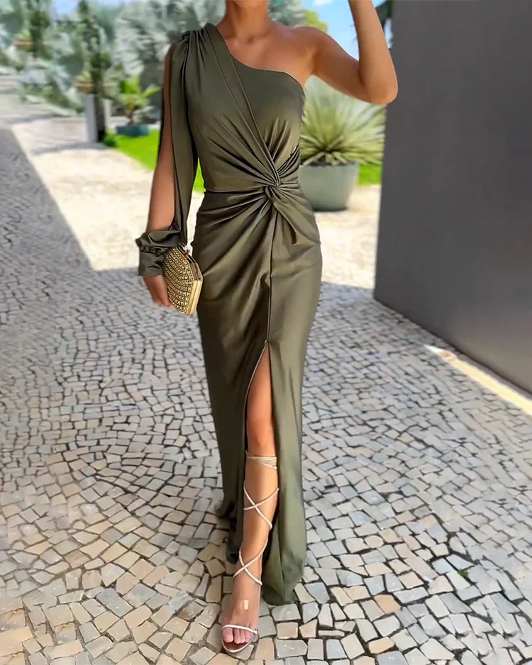 Amelie - Lässiges plissiertes Kleid mit geteilter Taille und eine Schulter
