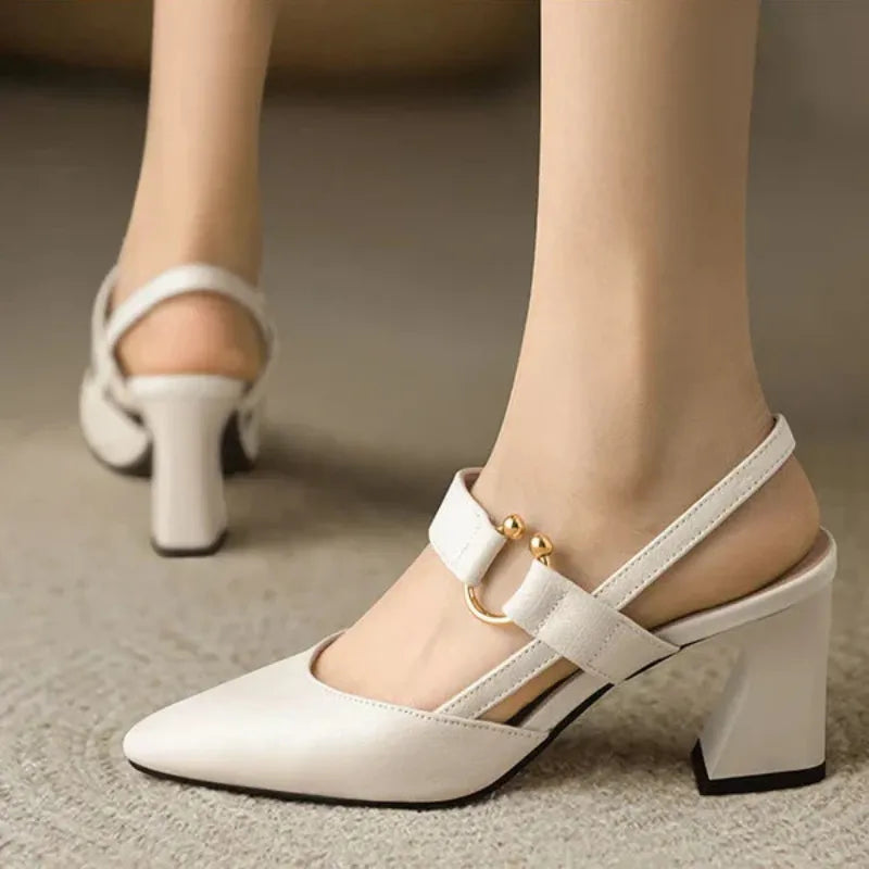 Silvana – Bequeme Schuhe mit spitzer Spitze Absatz Schnallen und rutschfester