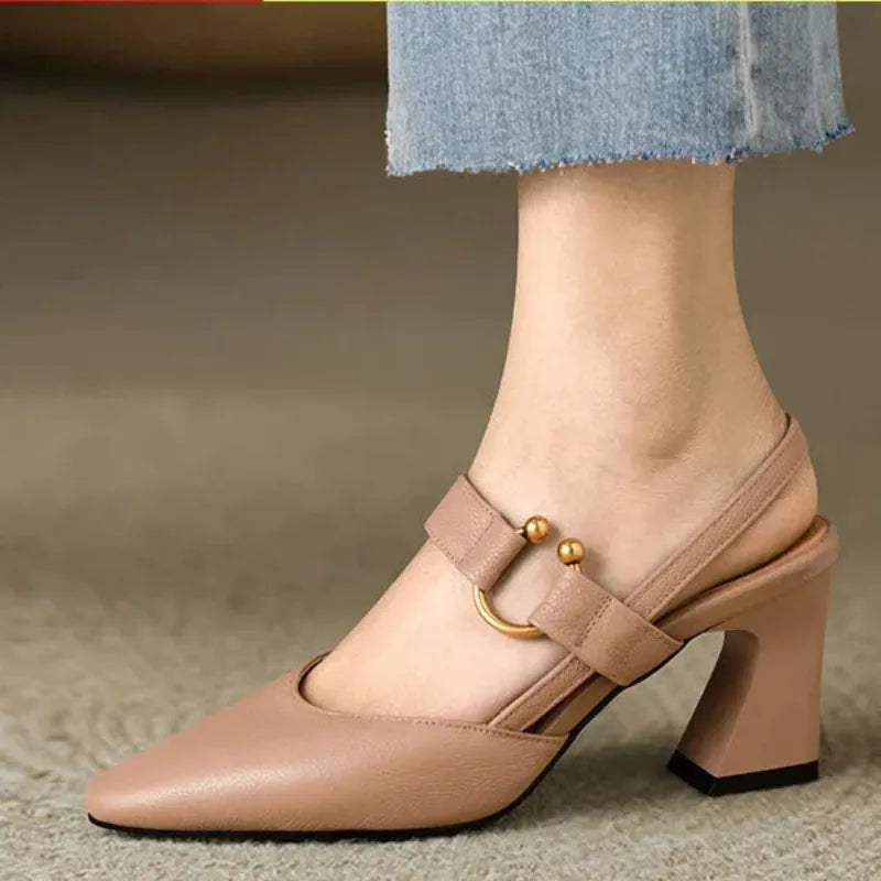 Silvana – Bequeme Schuhe mit spitzer Spitze Absatz Schnallen und rutschfester