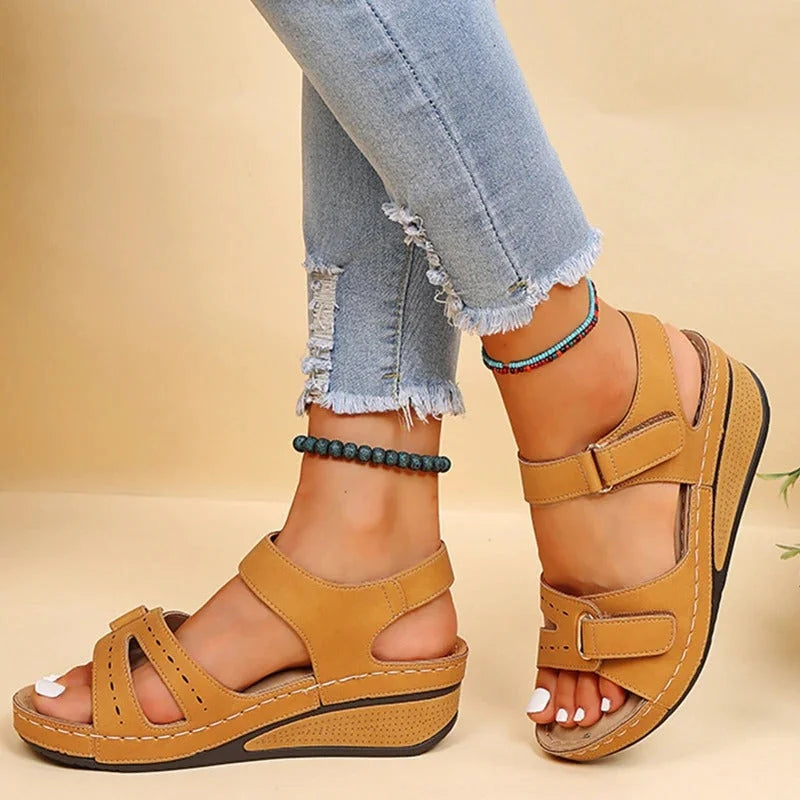 Erna – Rutschfeste Sandalen mit offener Spitze und ultimativem Halt für Komfort