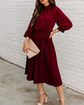 Luana - Elegantes Midikleid mit Rundhalsausschnitt und Taillengürtel für luxuriösen Stil