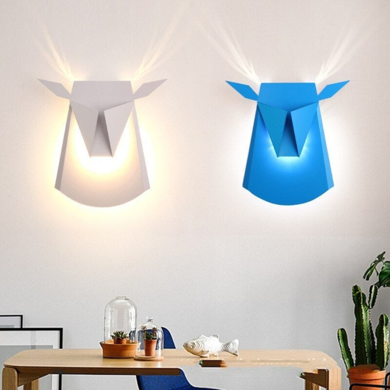 DeerGlow – Stilvolle Hirschkopf Wandlampe mit dekorativer Beleuchtung für die Inneneinrichtung