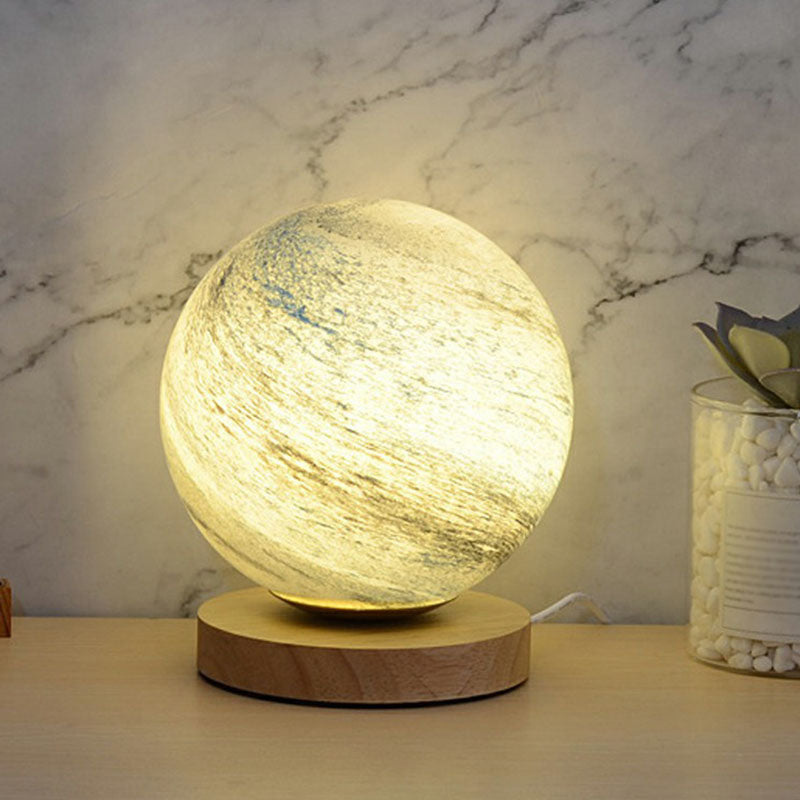 LunarBeam – Mini Tischlampe mit tragbarem Sockel für gemütliche Beleuchtung