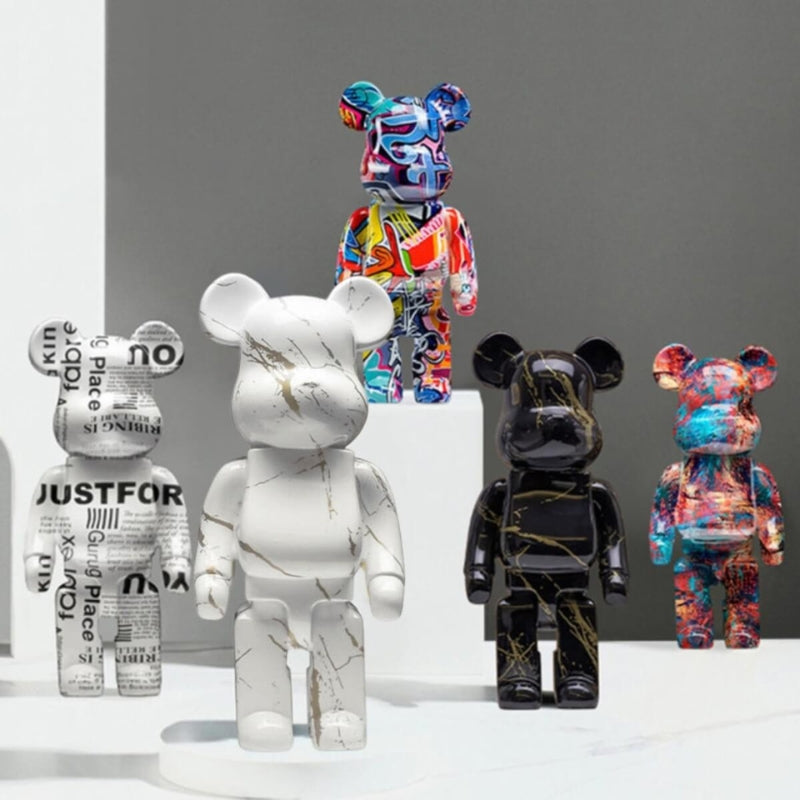 ArtBeast – Kühne künstlerische Bärenfigur für moderne Raumdekoration