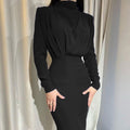 Celeste – Figurbetontes Midikleid mit hohem Ausschnitt und langen Ärmeln