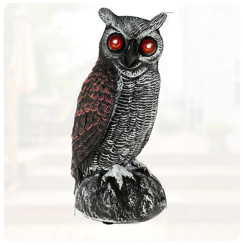 SolarHoot – Solarbetriebene Eulenstatue mit blinkenden Augen und rotierendem
