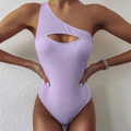 Raya – Eleganter Badeanzug mit Cut-Out vorne und hohem Beinausschnitt
