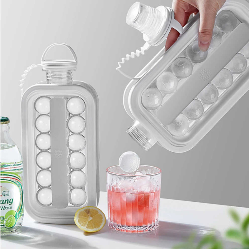CoolSphere – Tragbare Eiswürfelbereiterflasche mit runden Eisformen