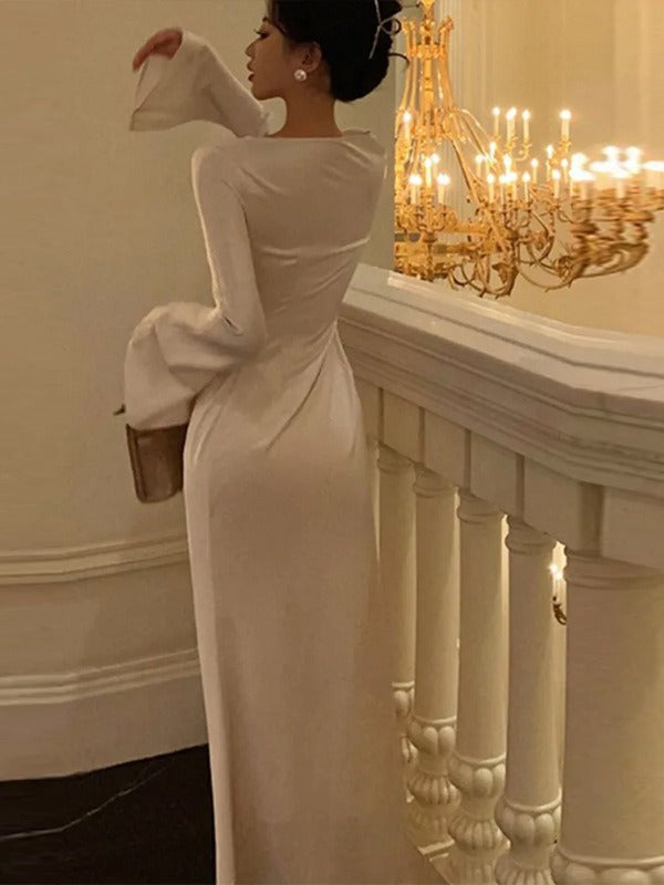 Sophia - Zeitloses Kleid mit Rundhalsausschnitt und langen Ärmeln