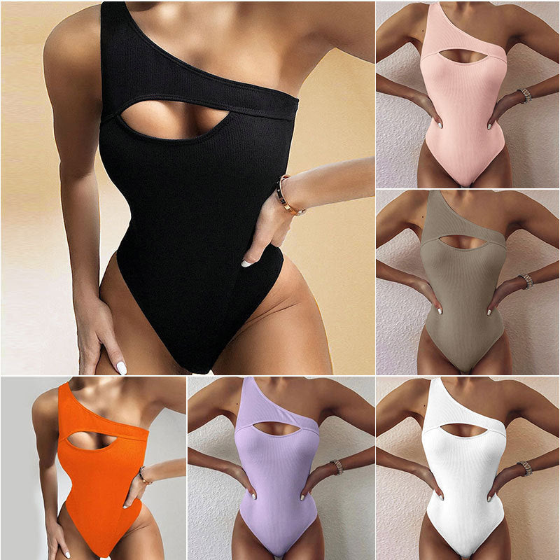Raya – Eleganter Badeanzug mit Cut-Out vorne und hohem Beinausschnitt