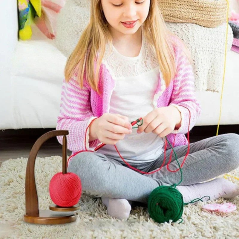SpinYarn - Drehbarer Spulenhalter mit stabilem Sockel für verwechslungsfreie Garnorganisation