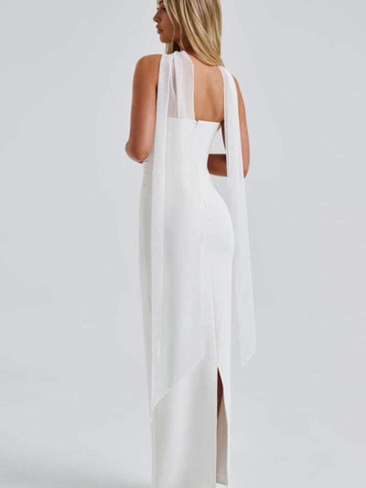 Selene - Trägerloses langes Kleid mit geraffter Taille und fließendem Rock