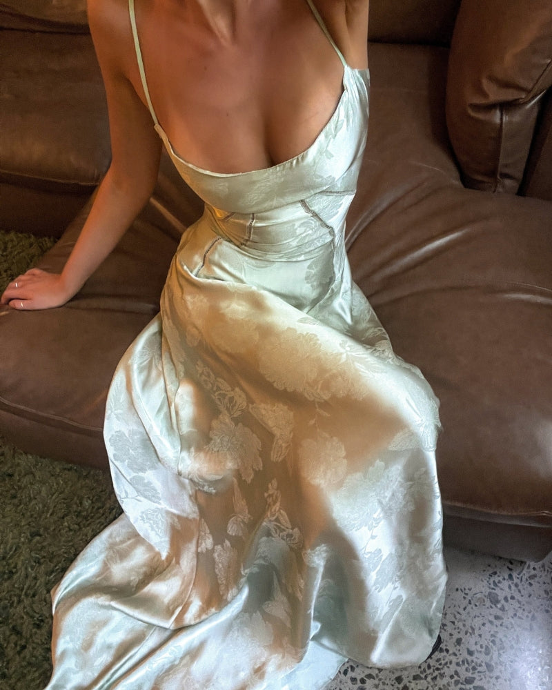 Isabel – Stylisches ärmelloses Kleid mit Blumendruck und Spaghettiträgern