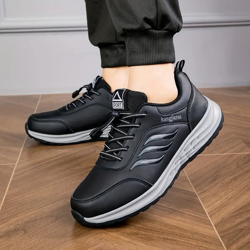 Dennis – Leichte Sportschuhe mit dicker rutschfester Sohle