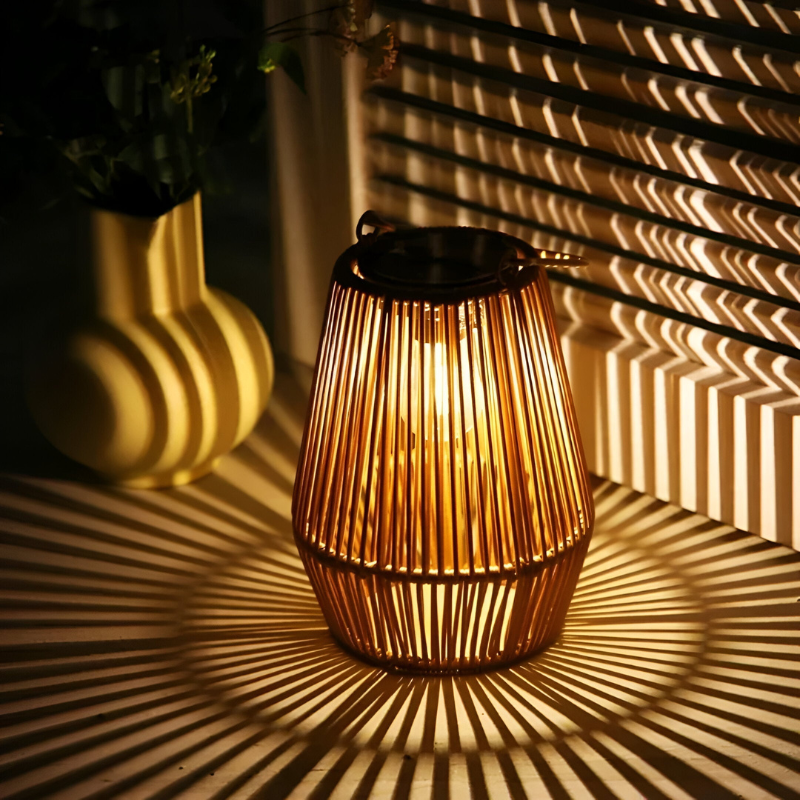 SolarGlow – Solarlaternen für den Außenbereich mit einzigartigem Design und warmem Licht