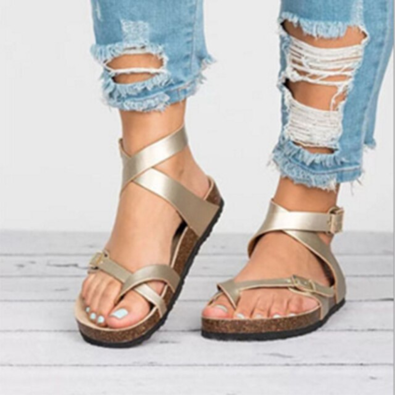 Amira – Gekreuzten Riemen Sandalen mit verstellbarer Schnalle und offener Spitze