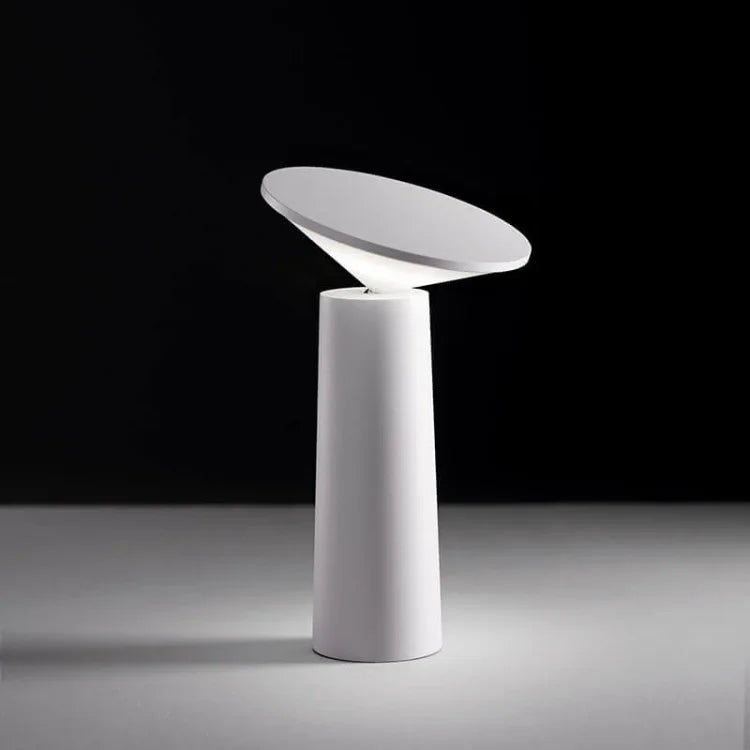 GlowNova - Tragbare USB Lade Tischlampe mit flexiblen Beleuchtungsoptionen