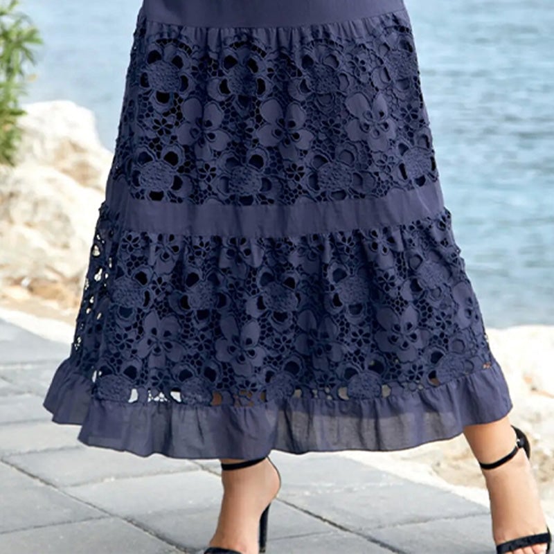 Emma – Elegantes Blumenkleid mit kurzen Ärmeln und Rüschenakzenten