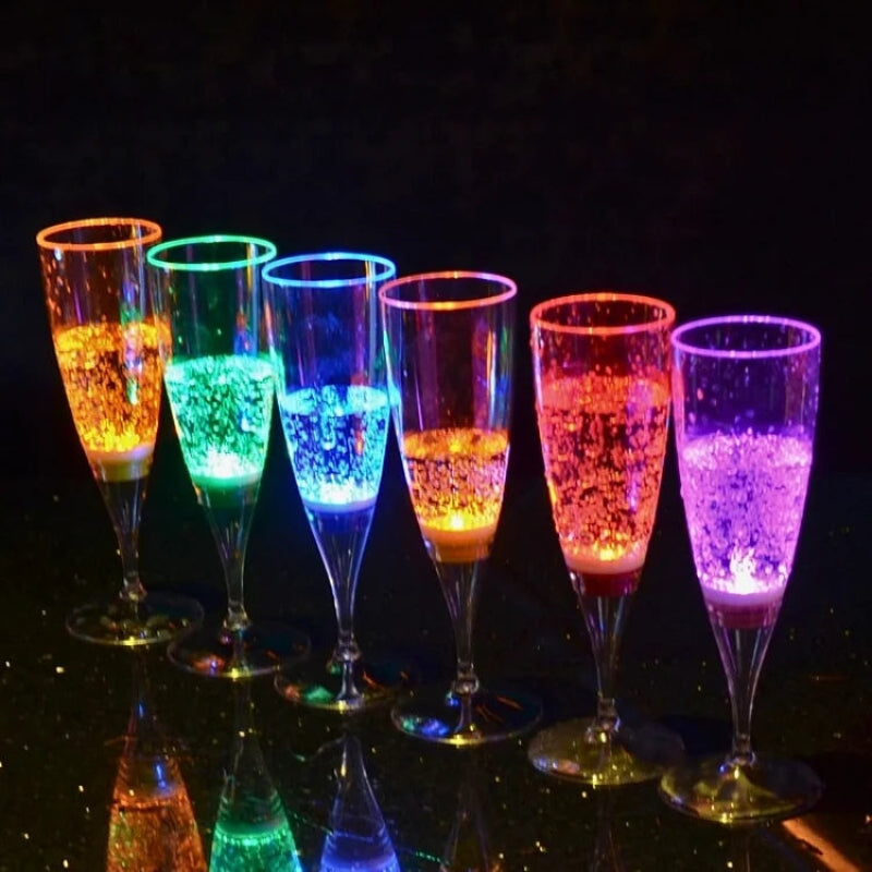 GlowSip – LED Weinglas Satz mit farbwechselndem Lichteffekt