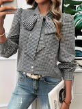 Elise – Klassische Bluse mit stylischer Schleife und Puffärmel-Detail