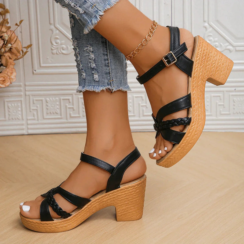 Valeska – Stylische Hoher Absatz Sandaletten mit verstellbarem Fesselriemchen