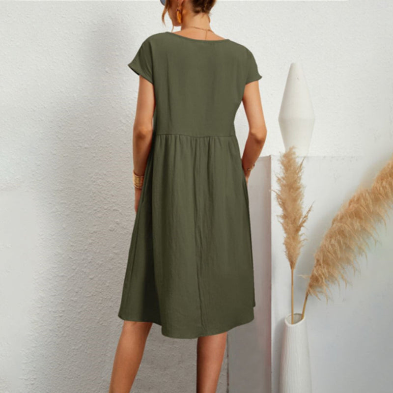 Gudrun – Leichtes knielanges Kleid mit Rundhalsausschnitt kurzen Ärmeln und Taschen
