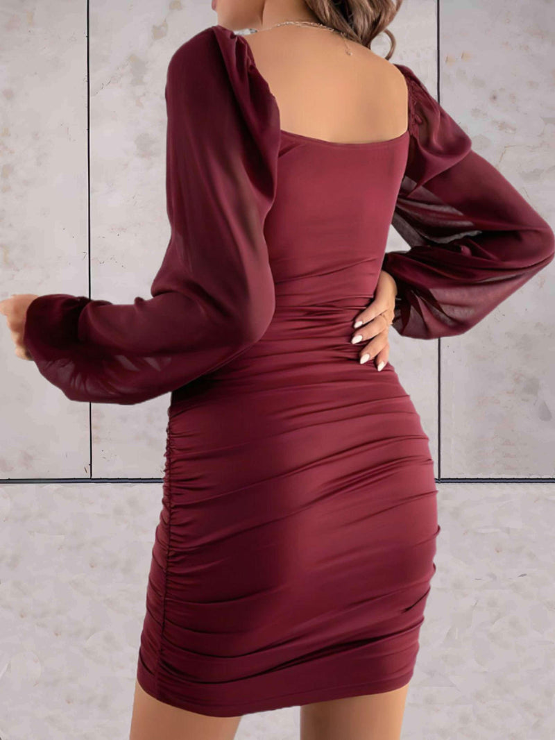 Anna – Stilvolles Langar Minikleid mit plissierter Taille