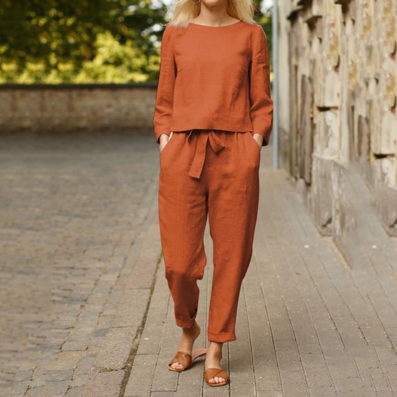 Lina - Zweiteiliges Set mit langärmeligem Oberteil und lockerer Hose mit hoher Taille