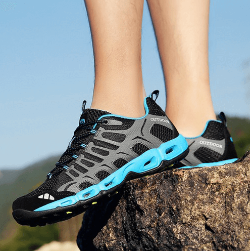 Rayn – Wanderstiefel mit breiter Zehenkappe und druckverteilender Sohle