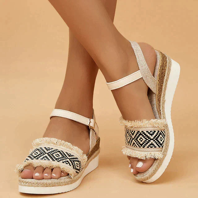 Zeline - Stylische Keilschuhe mit Schnallenriemen und bequemem Halt